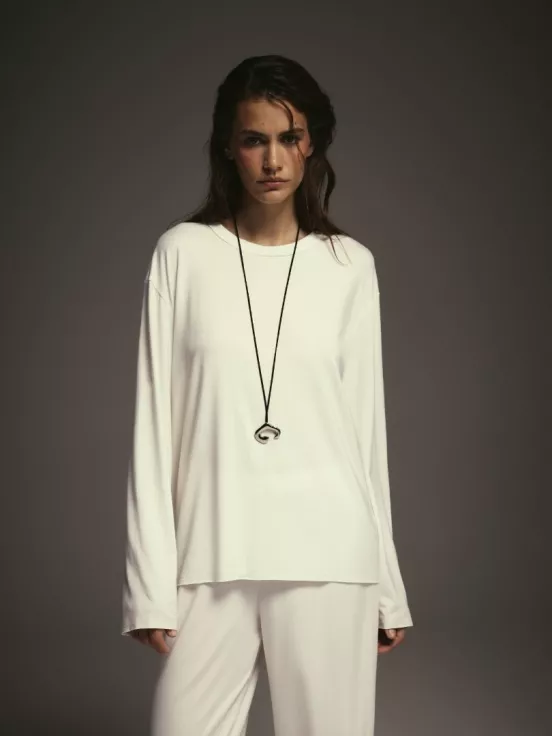 Лонгслив ESSENCE