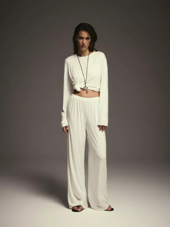 Лонгслив ESSENCE цвет белый