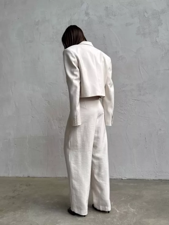 Брюки CHELSEA за 23 900 рублей