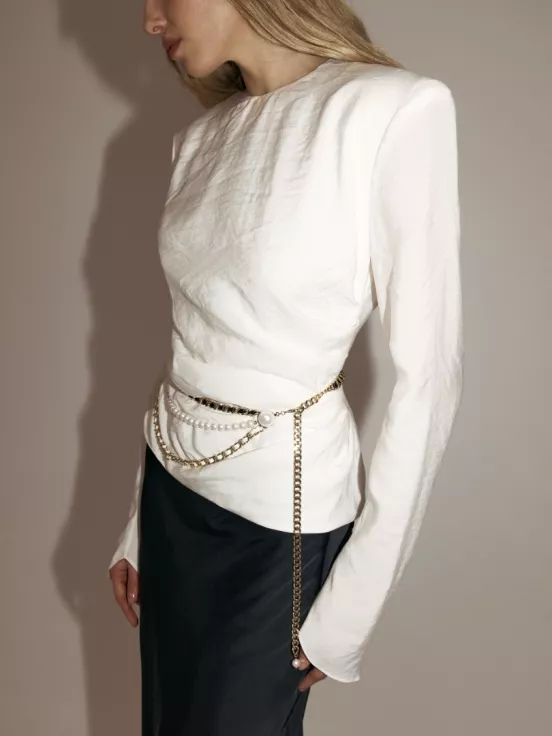 Блуза SWAN за 22 900 рублей