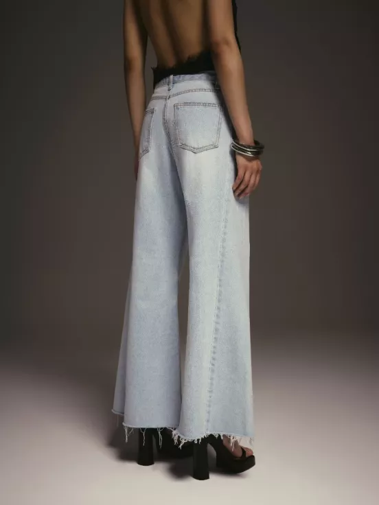 Джинсы MIAMI за 29 000 рублей