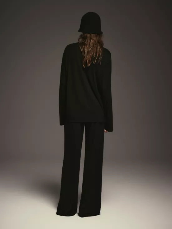 Лонгслив ESSENCE