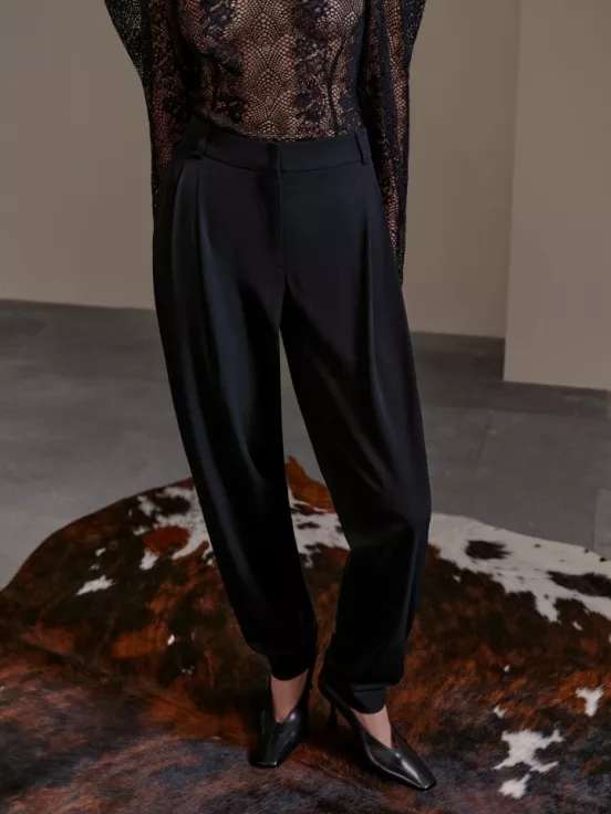 Брюки RESONANCE за 27 900 рублей