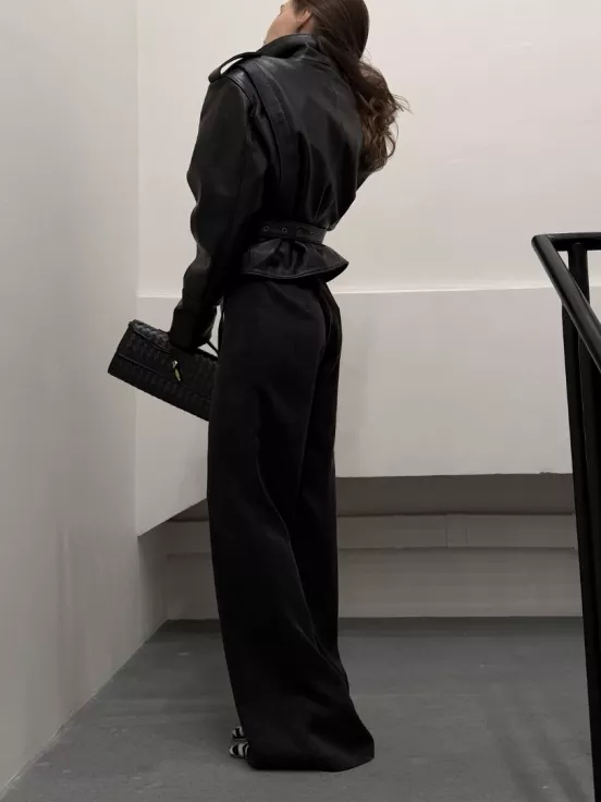 Куртка HENDRIX за 220 000 рублей