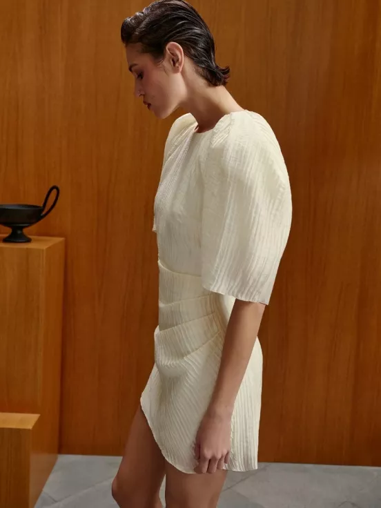 Платье SPECTACLE цвет сливочный за 39 000 рублей