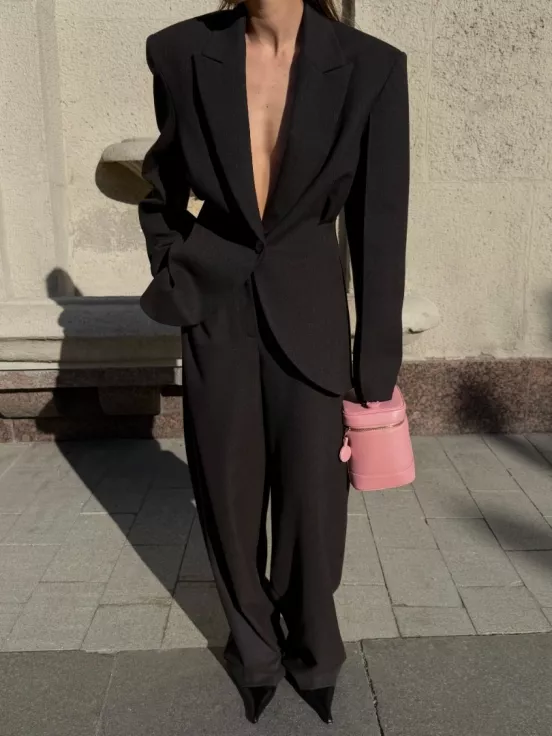 Брюки HARLOW за 29 900 рублей