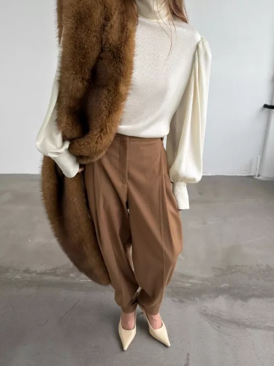 Горжетка LIGHT BROWN цвет  за 16 900 рублей