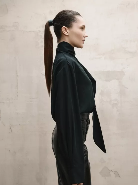 Блуза NEW SAINT цвет черный за 17 500 рублей