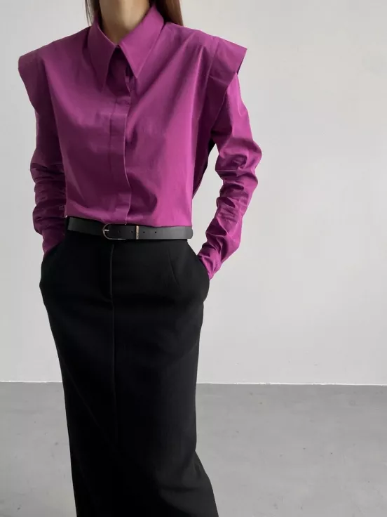 Рубашка с фактурными плечами за 11 600 рублей