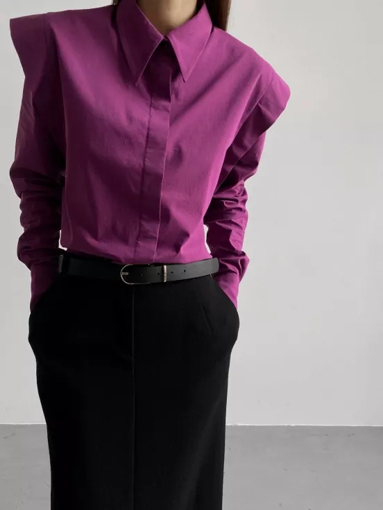 Рубашка с фактурными плечами цвет лиловый