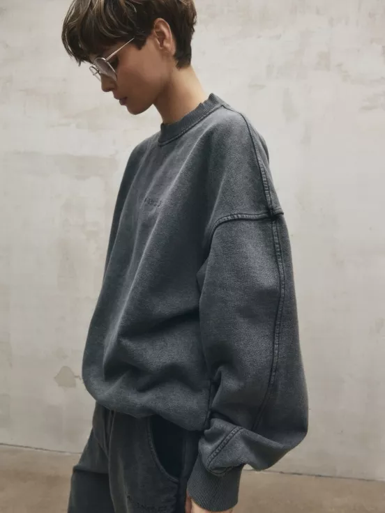 Свитшот SHADOW цвет серый за 16 900 рублей