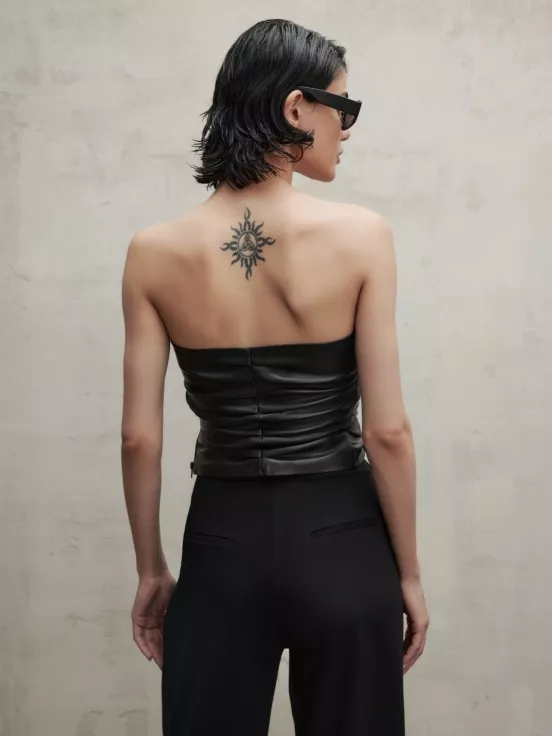 Топ COURAGE цвет черный