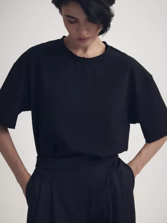 Купить Футболка PARIS цвет черный за 6 750 рублей