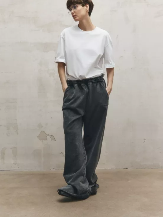 Футболка BASIC T-SHIRT цвет белый за 3 900 рублей