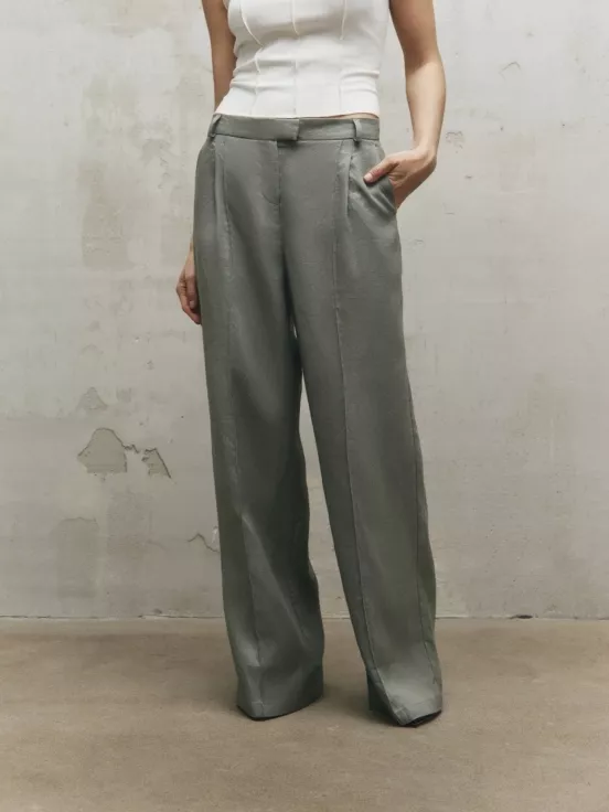 Купить Брюки OLIVE цвет оливковый за 13 800 рублей