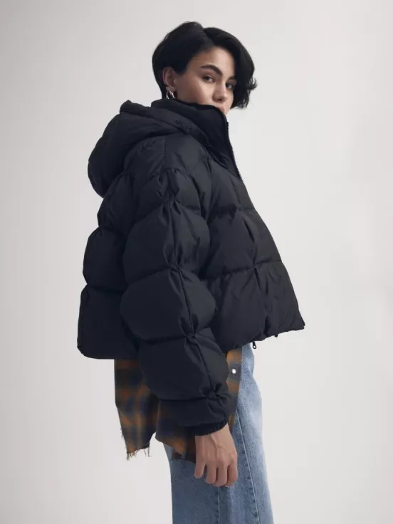 Куртка SHORT PUFFER цвет черный за 58 000 рублей