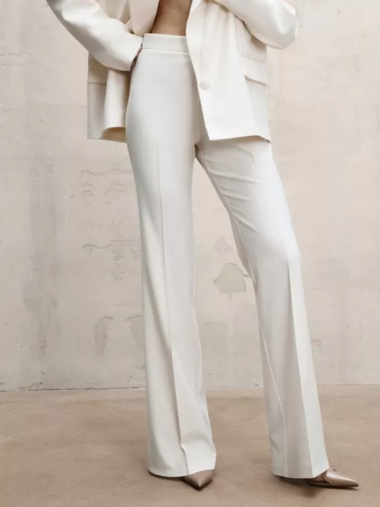 Брюки SMOKING KILLS цвет молочный за 27 900 рублей