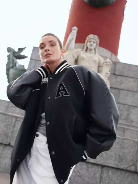 Бомбер А цвет черный за 38 000 рублей