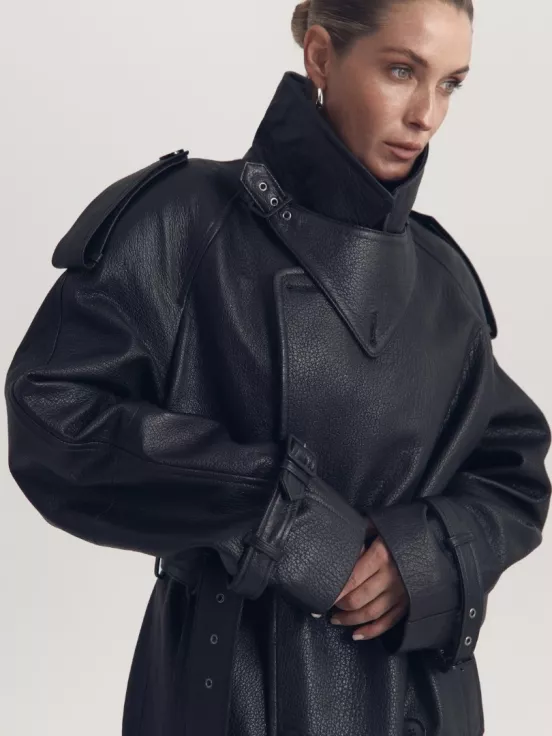 Тренч VENDETTA цвет черный за 190 000 рублей