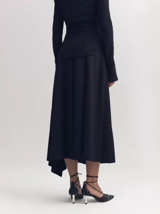 Юбка CAPULETTI цвет черный за 22 900 рублей