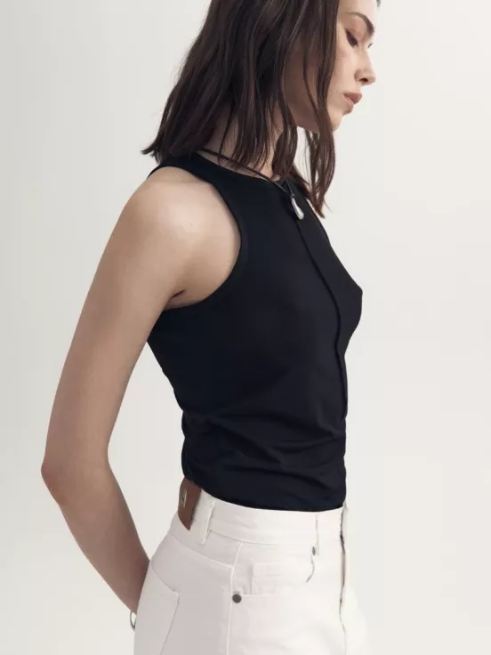 Топ OUTSIDE цвет черный