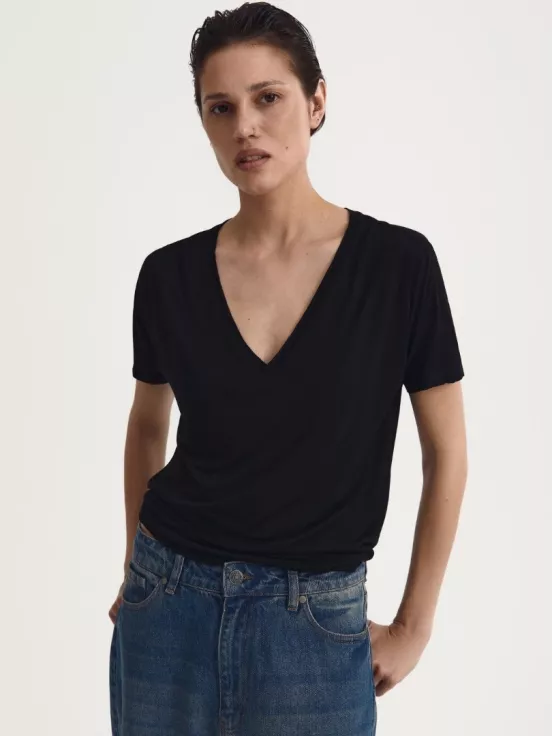 Футболка TRIANGLE BLACK