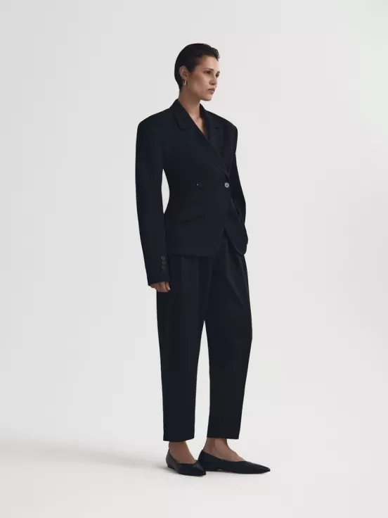 Жакет SILHOUETTE цвет черный за 44 900 рублей