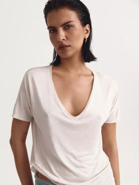 Футболка TRIANGLE ECRU за 5 900 рублей