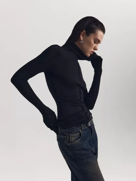 Лонгслив INSIDE цвет черный