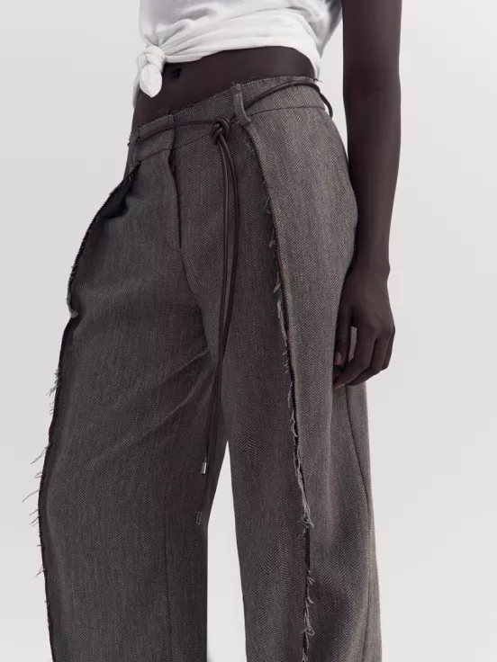 Брюки ESPRESSO цвет коричневый за 25 900 рублей