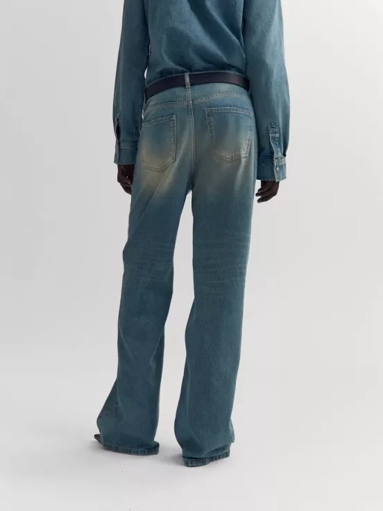 Джинсы DOUBLE за 25 900 рублей