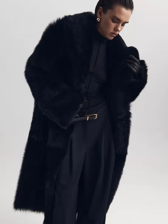Купить Шуба MOB WIFE цвет черный за 320 000 рублей