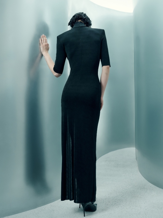 Платье OBSIDIAN за 41 900 рублей