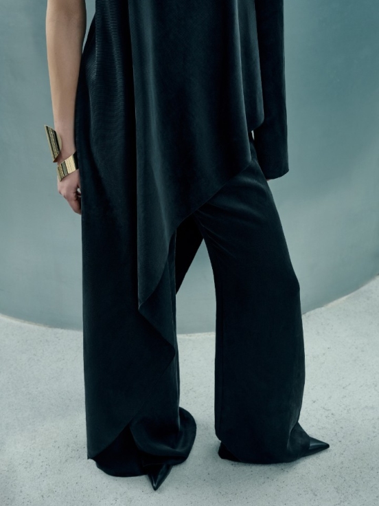 Брюки COMMA за 22 900 рублей