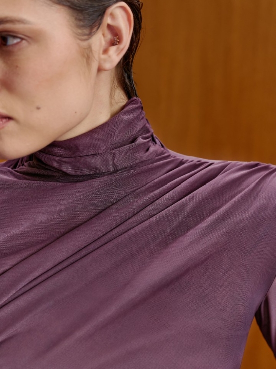 Лонгслив PROVOCATEUR за 16 900 рублей