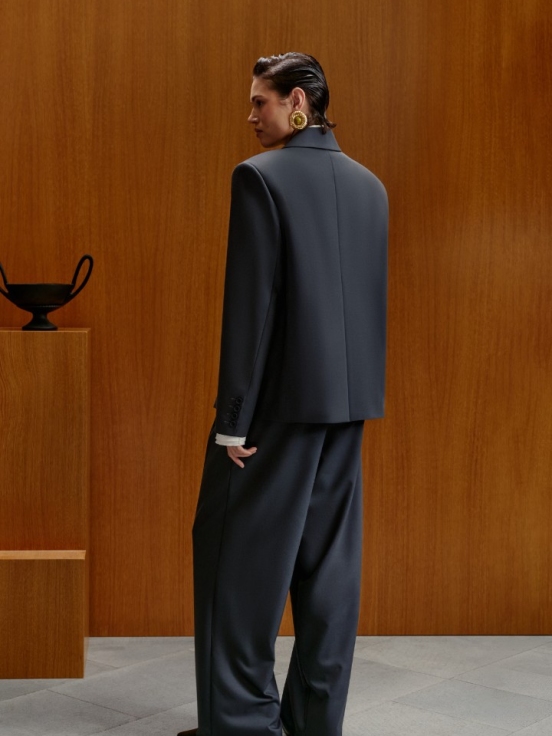 Брюки AMBITION за 25 900 рублей