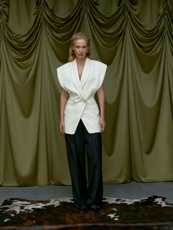 Жилет RESONANCE цвет молочный