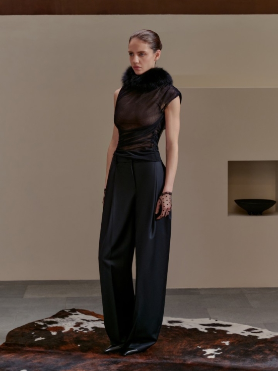 Топ ILLUSION цвет черный