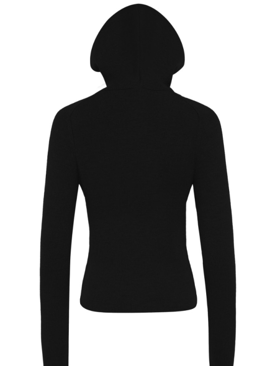 Джемпер BASE за 25 500 рублей